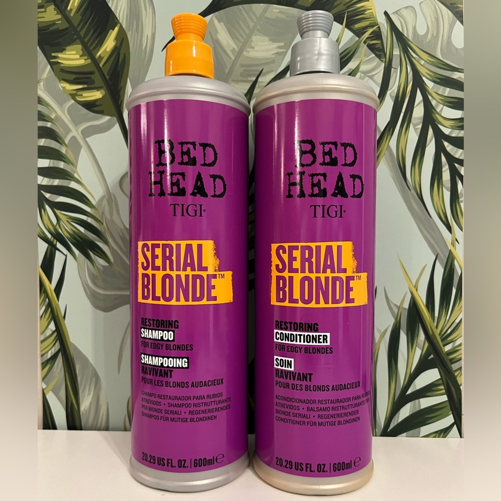 Bed Head Tigi Serial Blonde Shampoo and Conditioner Set